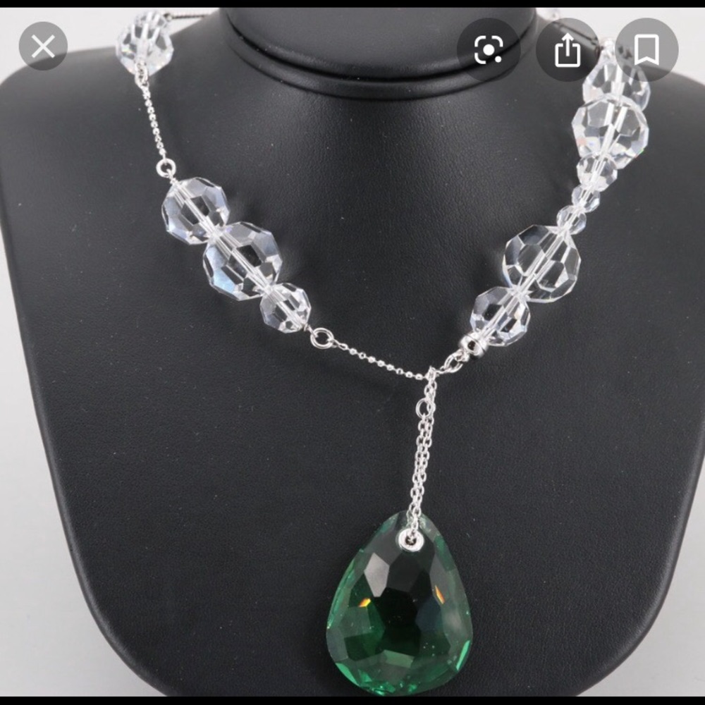 Swarovski Erin Pendant - Brand New Never Worn